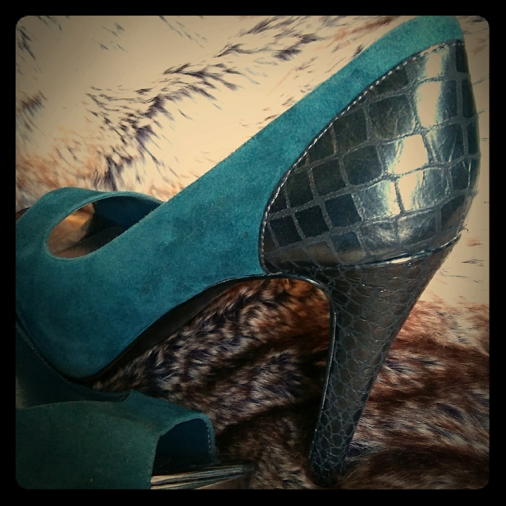 Never worn - Falchi stiletto platform heels